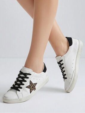 Vintage Havana Leopard star white Laceup  tennis shoes sneakers size 9